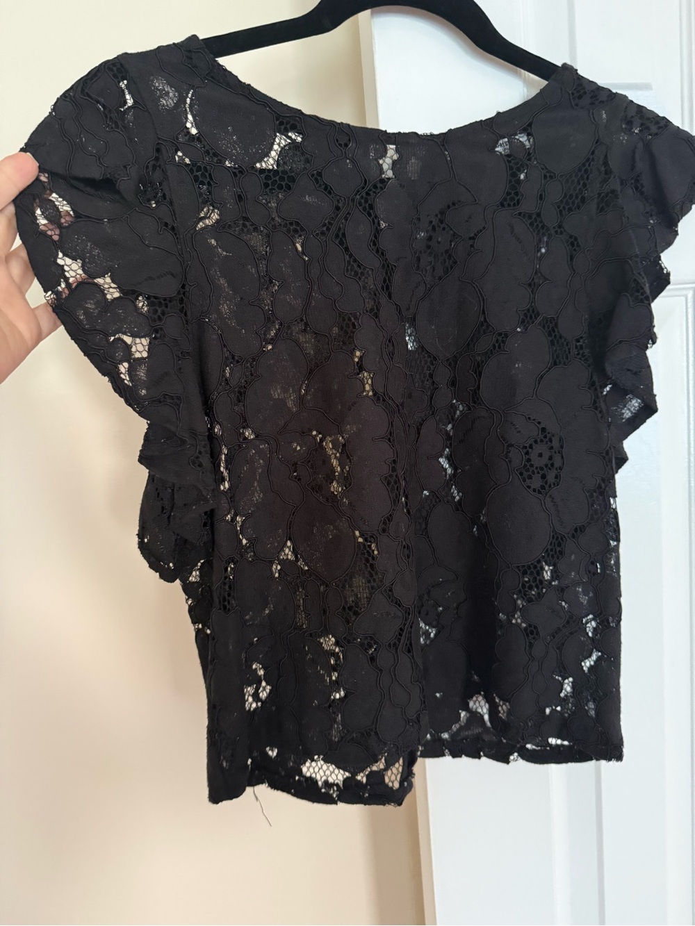Zara Black Floral Lace Flutter-Sleeve Top